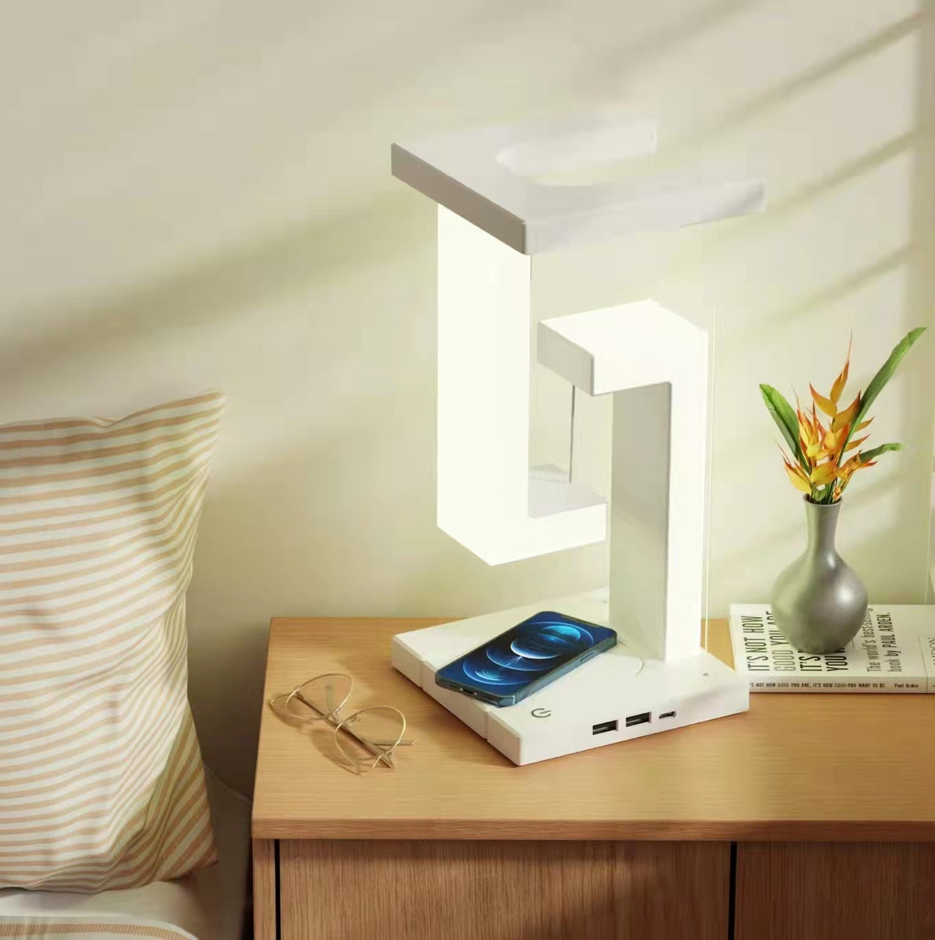 Creative Smartphone Wireless Charging Suspension Table Lamp Balance Lamp Floating For Home Bedroom - Kreative Schwebelampe mit kabelloser Smartphone-Ladestation – Balance-Tischlampe für Schlafzimmer und Zuhause